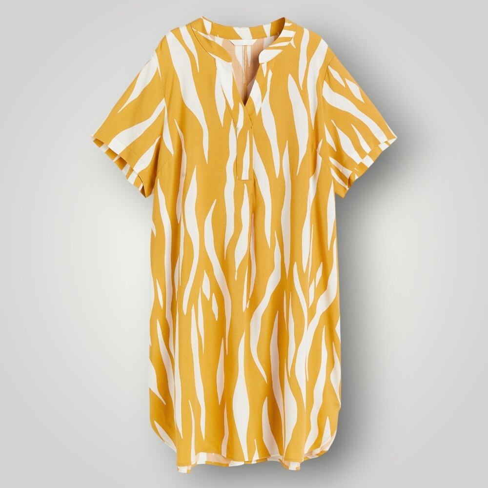 NWT H&M Women’s Tunic Medium Yellow White V-Neck Loose Fit Viscose BOHO